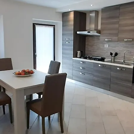 Apartment Casa Delle Rose 2